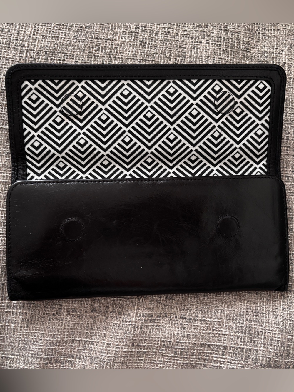 HOBO Black & White Geometric Tote - Picture 2 of 6